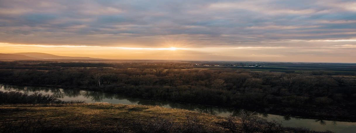 SunSet over red deer river